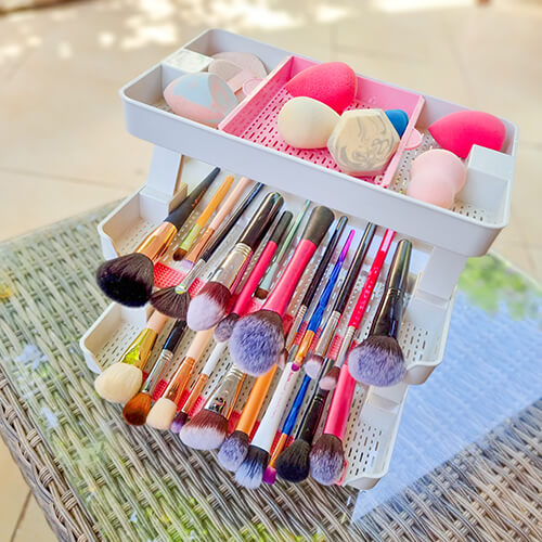 8 Brush drying rack - a DIY 2do ideas  diy makeup brush, drying rack,  makeup brushes